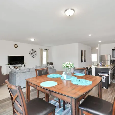Charming 4 Bedrooms Brookshire/Katy With Gym